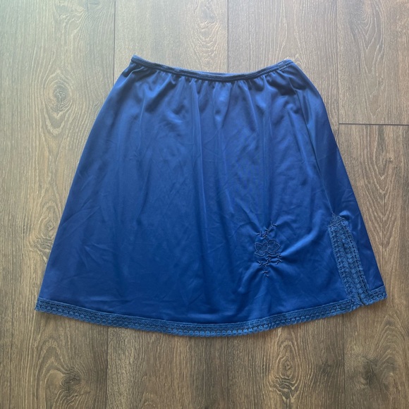 Maidenform Lace Trim Skirt - Picture 1 of 12